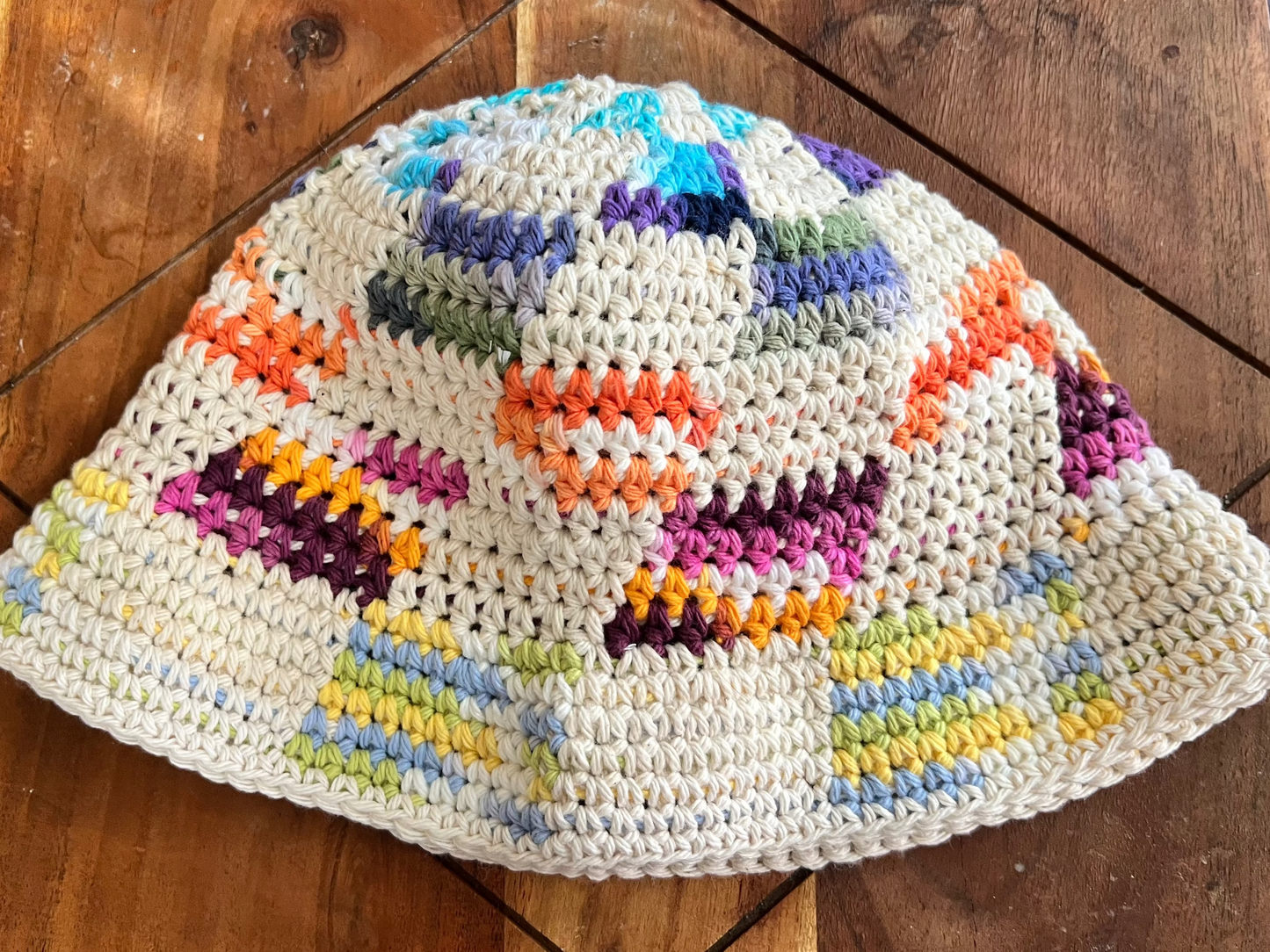Crochet Checkered Bucket Hat S/M